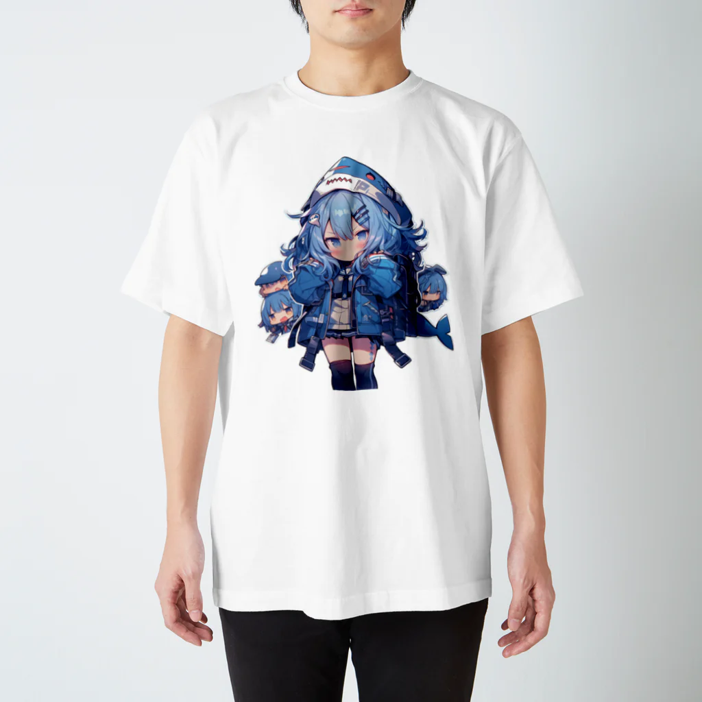 honoka_tのサメフードの美少女 Regular Fit T-Shirt