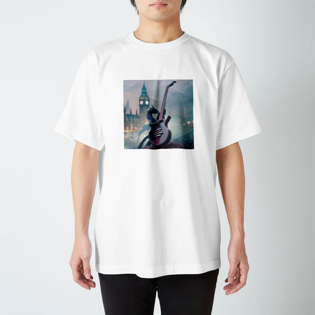 Audio Travellersのドラゴン・ギグ Regular Fit T-Shirt