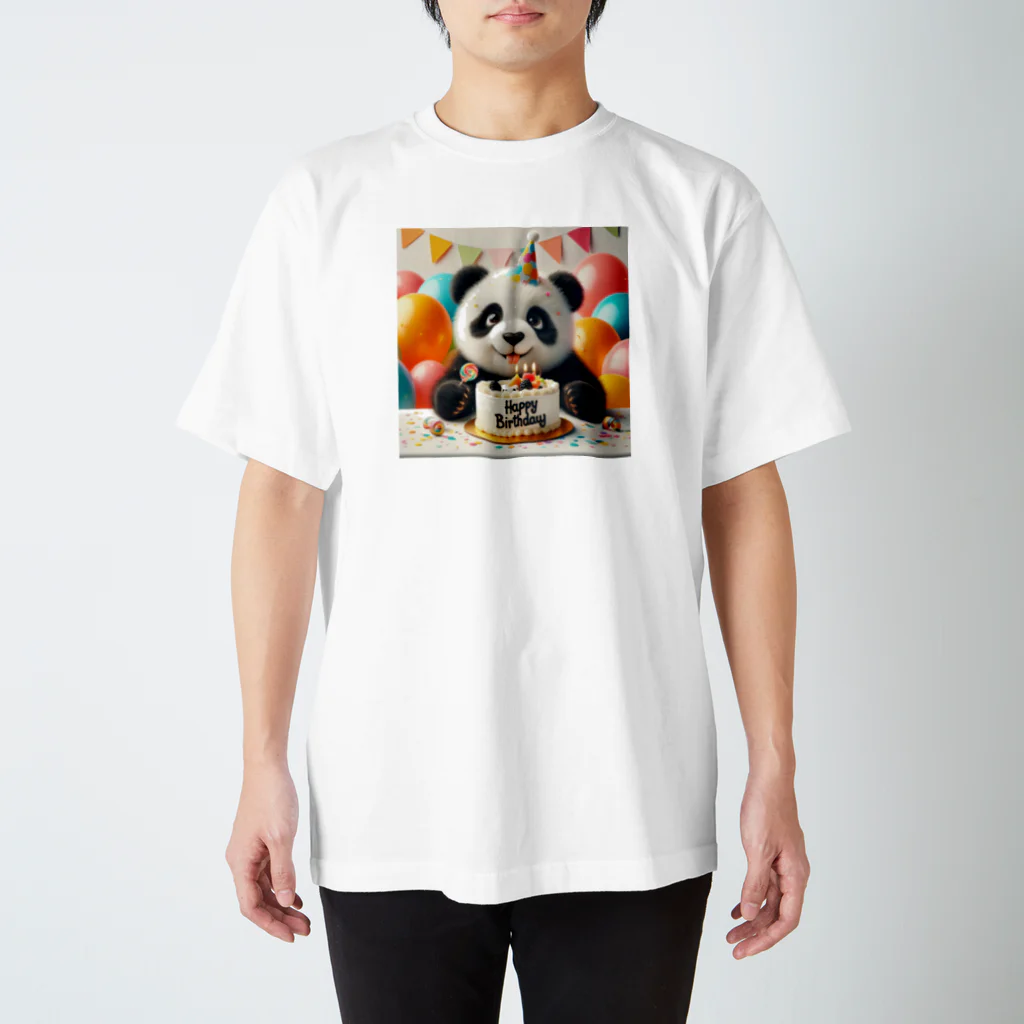 redpanda_pandaのお誕生日パンダ Regular Fit T-Shirt