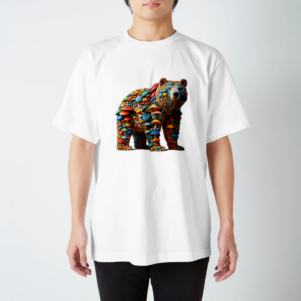 LOVE MUSHROOMのキノコグマ Regular Fit T-Shirt