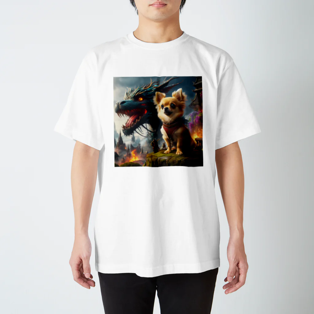 チワワンSHOPのドラゴンとチワワ Regular Fit T-Shirt