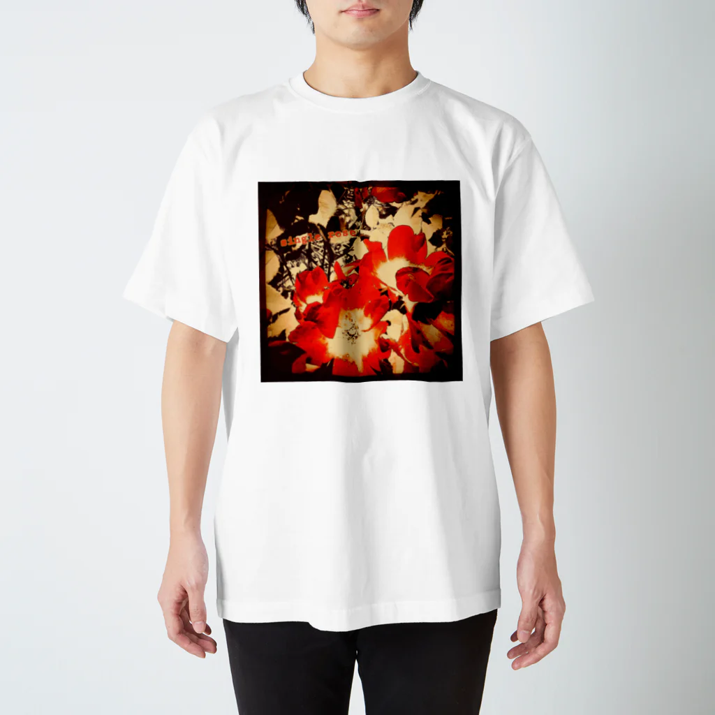 magnoliaのmagnolia_graphic  single rose_grange スタンダードTシャツ