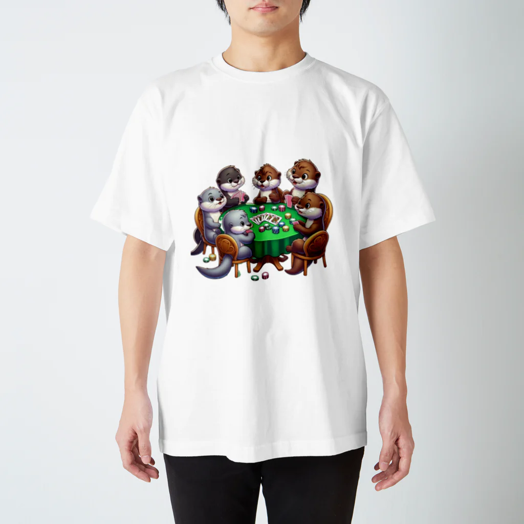 ぴーすけ🃏【ポーカーグッズ】のカワウソポーカー2 Regular Fit T-Shirt