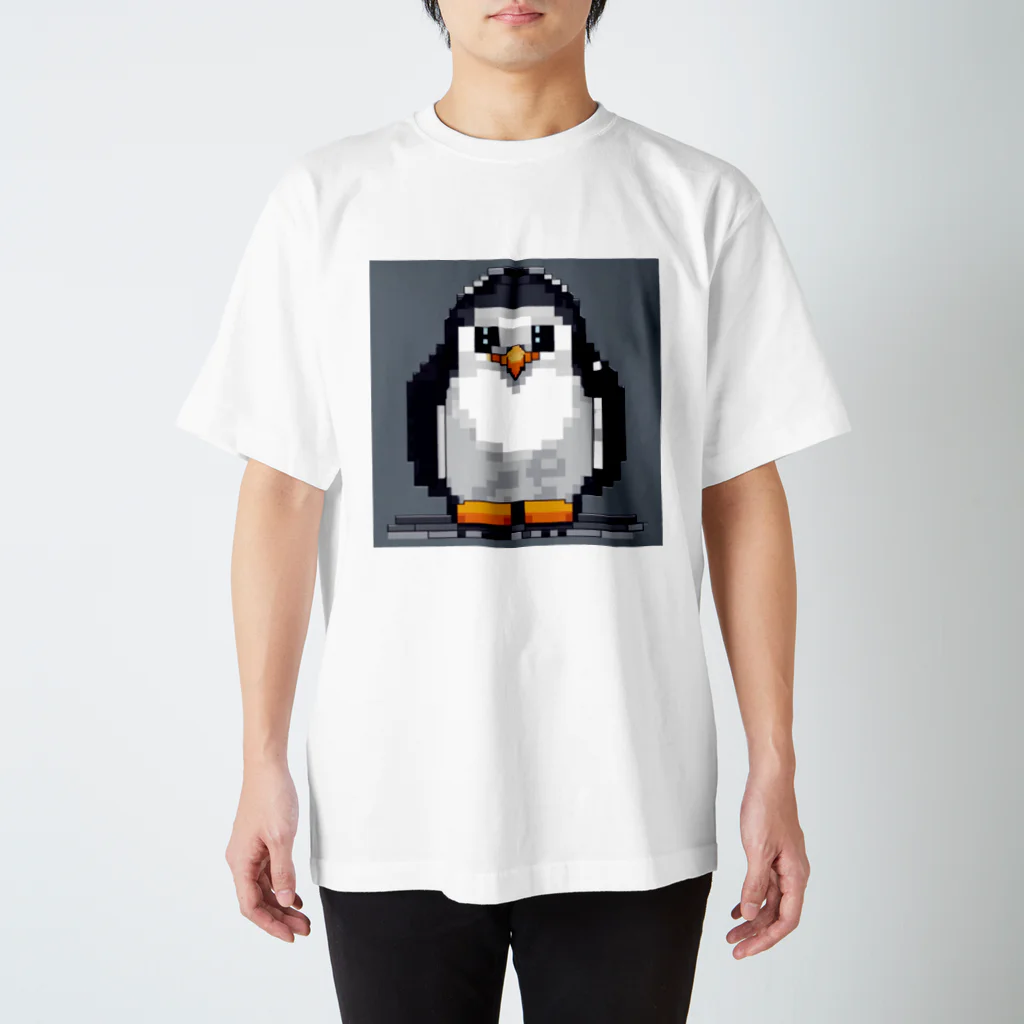 hakusyuuの優しい眼差しペンギン Regular Fit T-Shirt