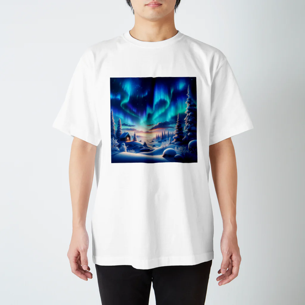 すずらん24のオーロラのある風景 Regular Fit T-Shirt