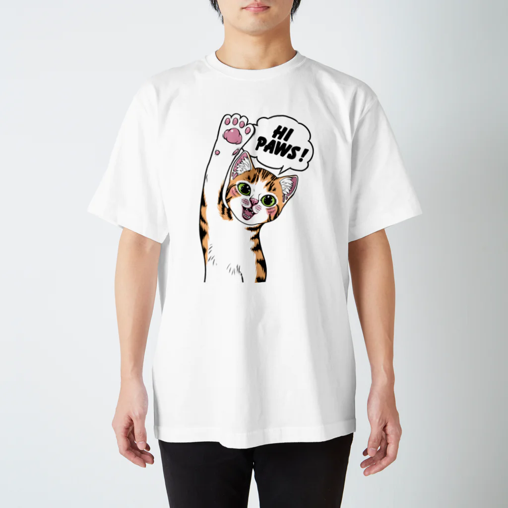 nya-mew（ニャーミュー）のハイタッチ！ニャーちゃん Regular Fit T-Shirt