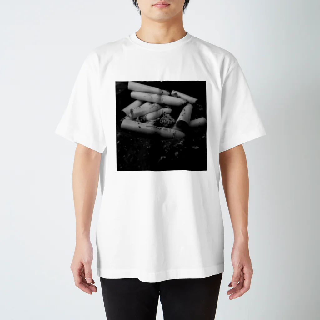 何気ない日常に小さな幸せの有害物 Regular Fit T-Shirt