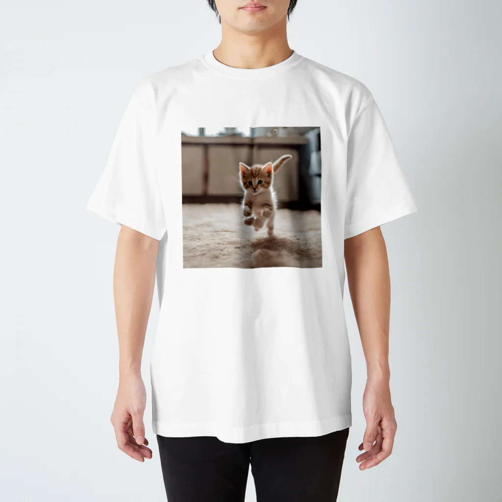 しゅうまいのみせのジャンプキャット Regular Fit T-Shirt