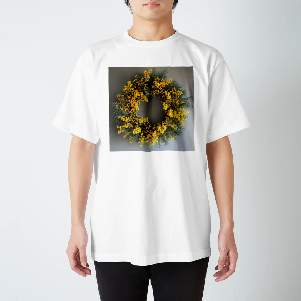 AQUAMETAVERSEのミモザの花をりース　なでしこ1478 Regular Fit T-Shirt