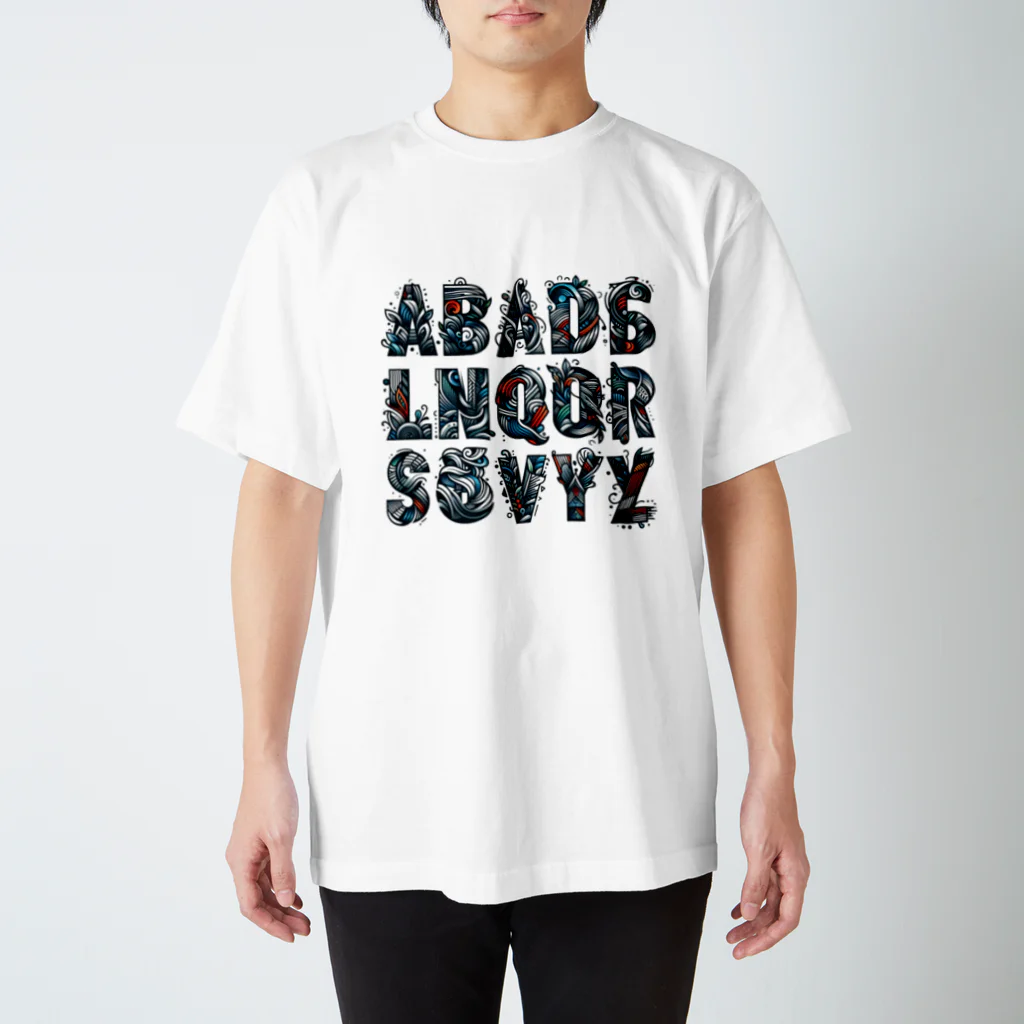 ajones-usaのアルファベットデザイン Regular Fit T-Shirt
