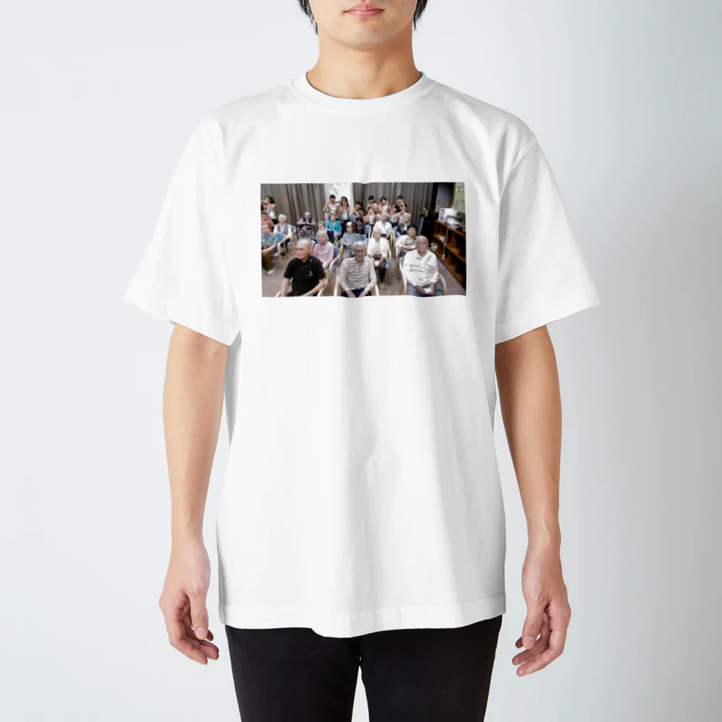 尾崎祐哉のネットで拾った老人ホーム スタンダードTシャツ