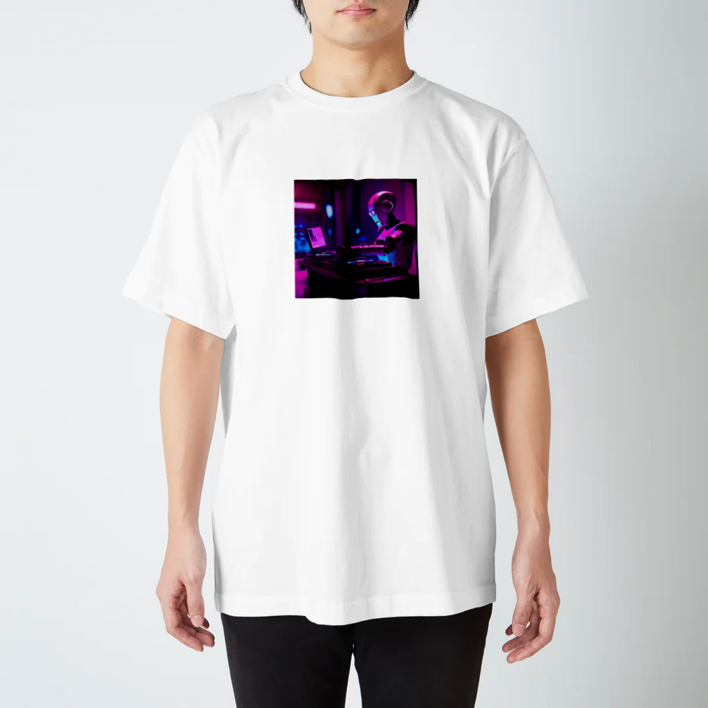パワドラのDJロボット2 Regular Fit T-Shirt