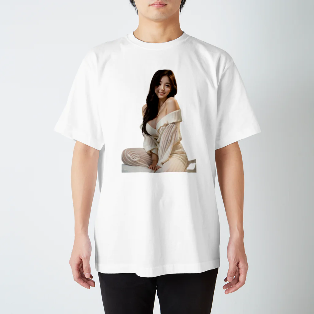 yumi889kiteの温もりの中の微笑み Regular Fit T-Shirt