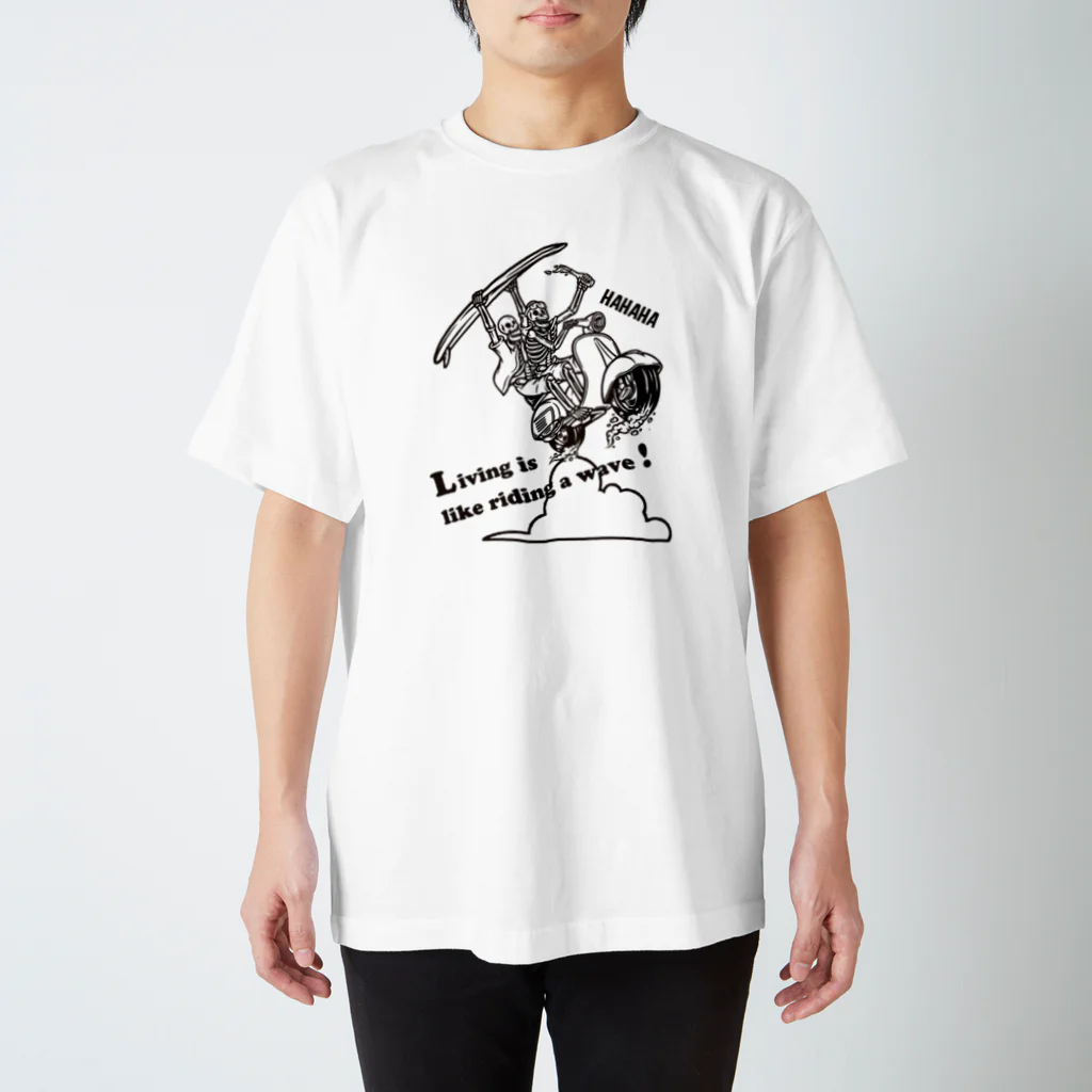 tekutekupockeのbeach vespa Regular Fit T-Shirt