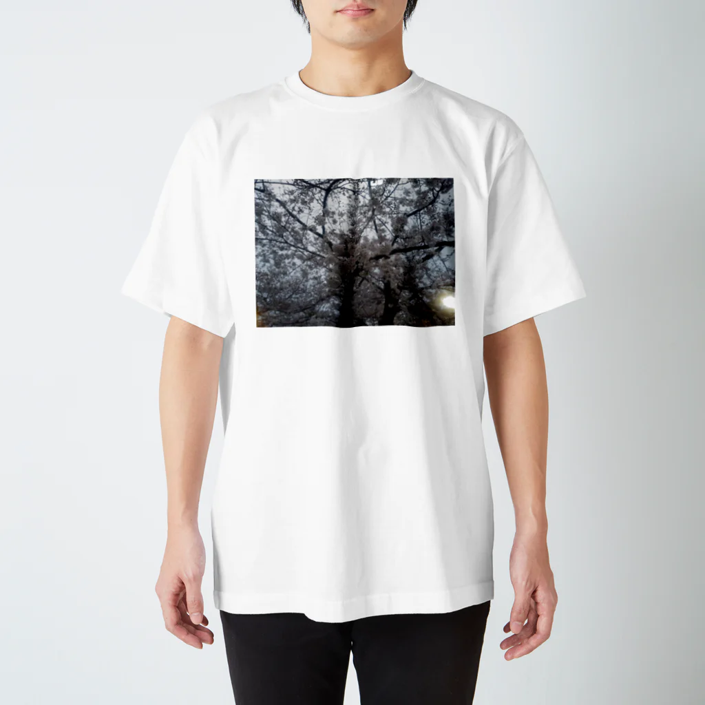 benoki-akiraのサクラ Regular Fit T-Shirt