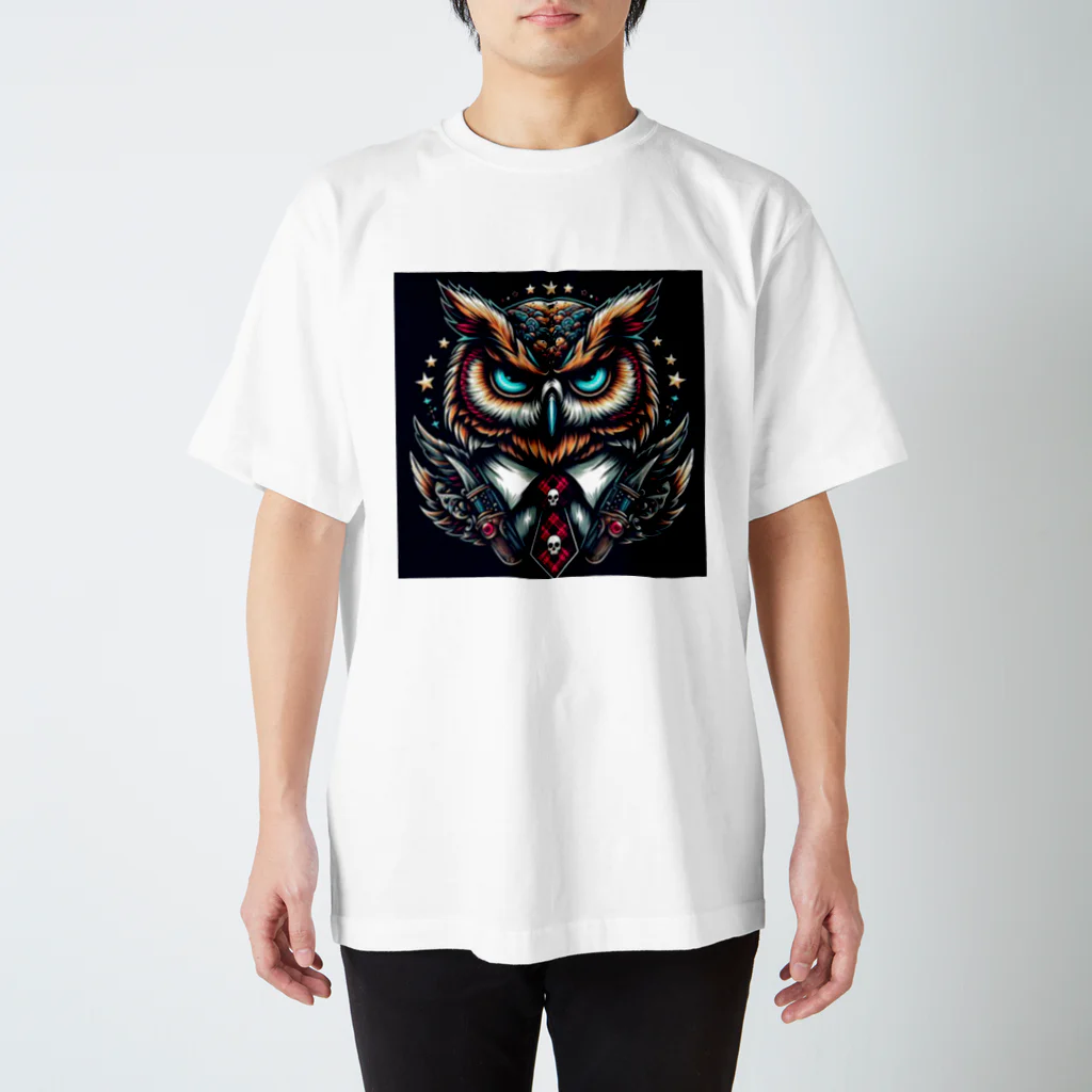 フクロウのベッドのスーツフクロウ スタンダードTシャツ