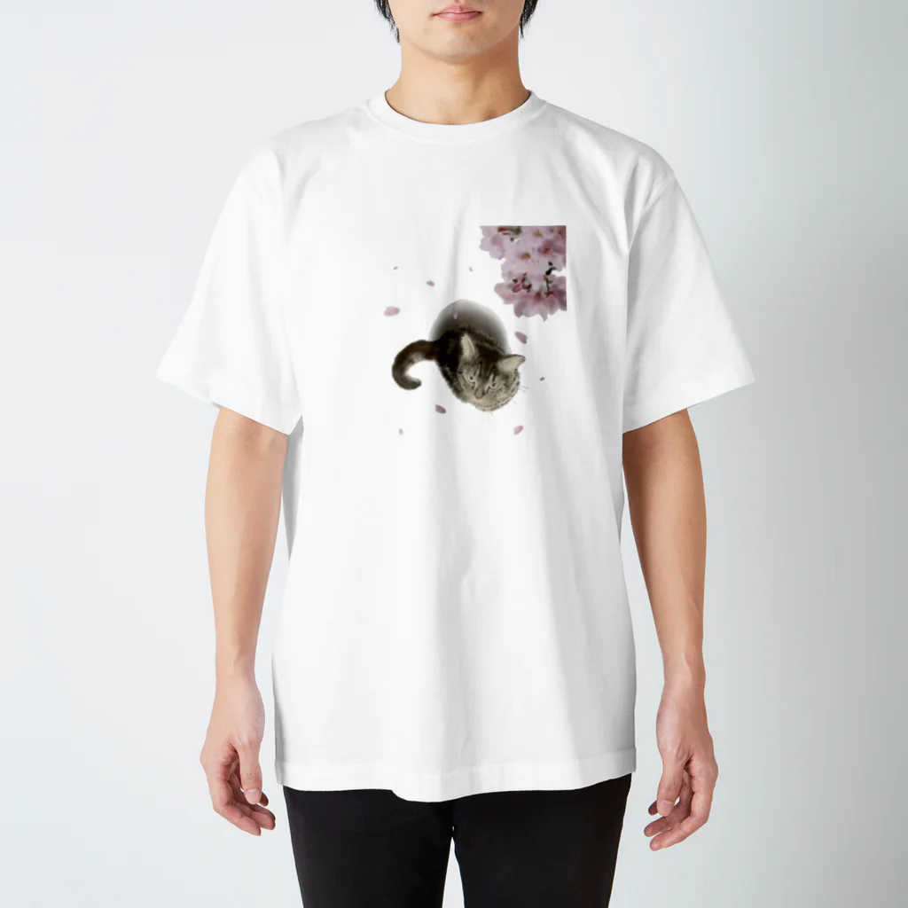 rune sketch.の桜と猫 Regular Fit T-Shirt