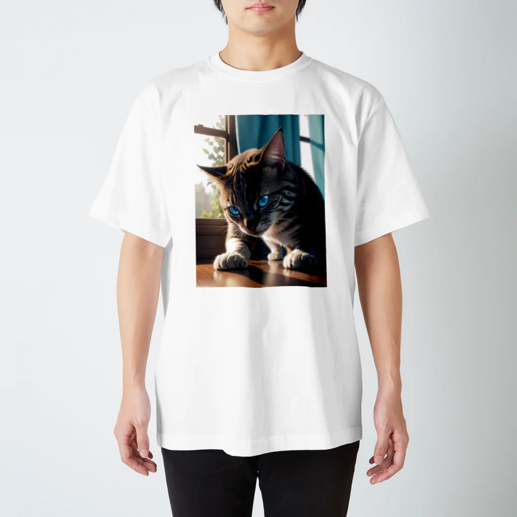 kaz_new9の蒼い瞳の猫ちゃん2 Regular Fit T-Shirt