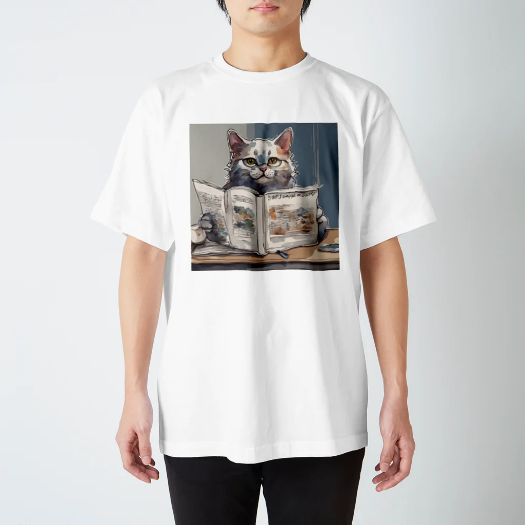 ローズの雑誌を読む猫 スタンダードTシャツ
