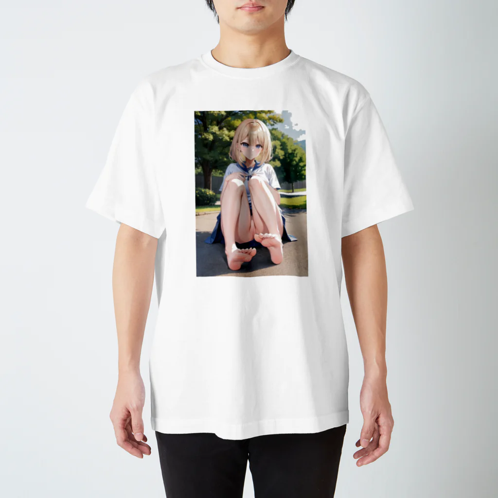 ヒサの裸足美女 Regular Fit T-Shirt