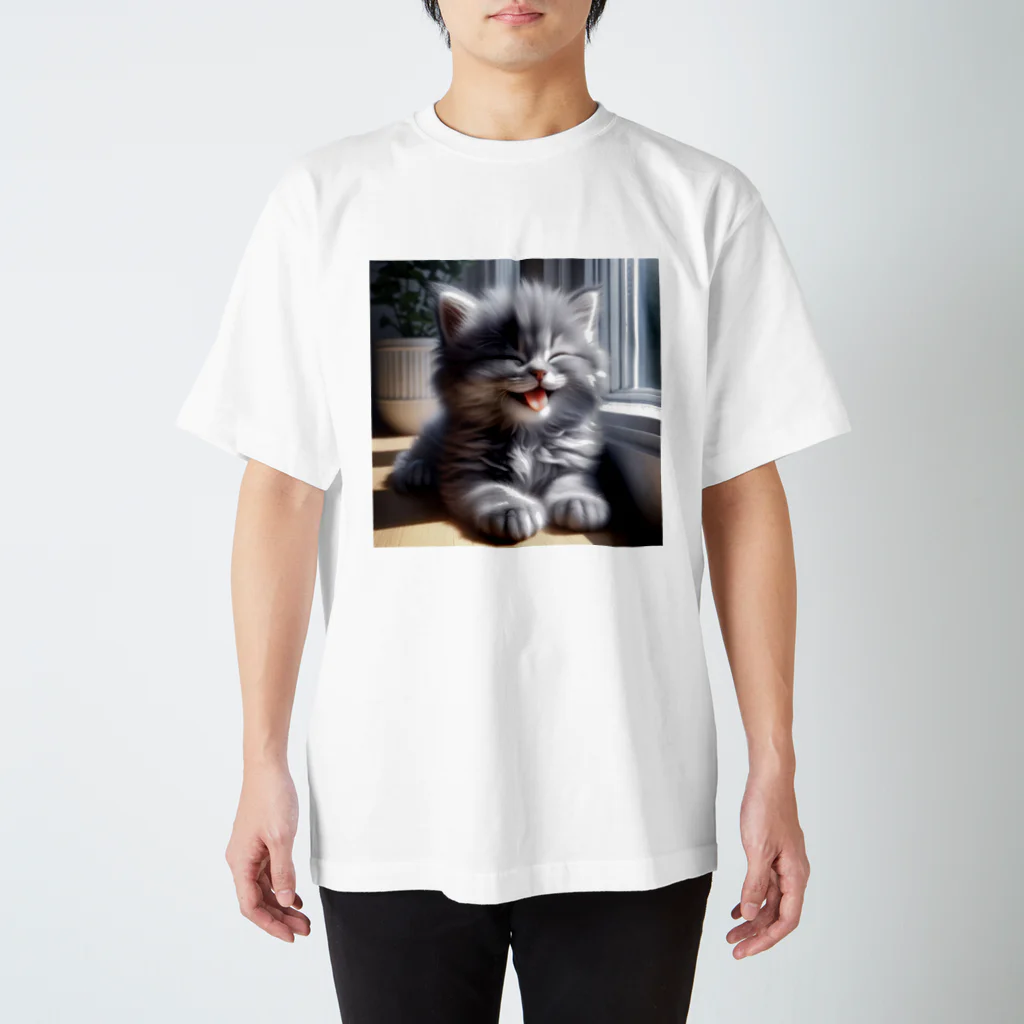 kangekiのあかんべにゃんこNo.4 Regular Fit T-Shirt