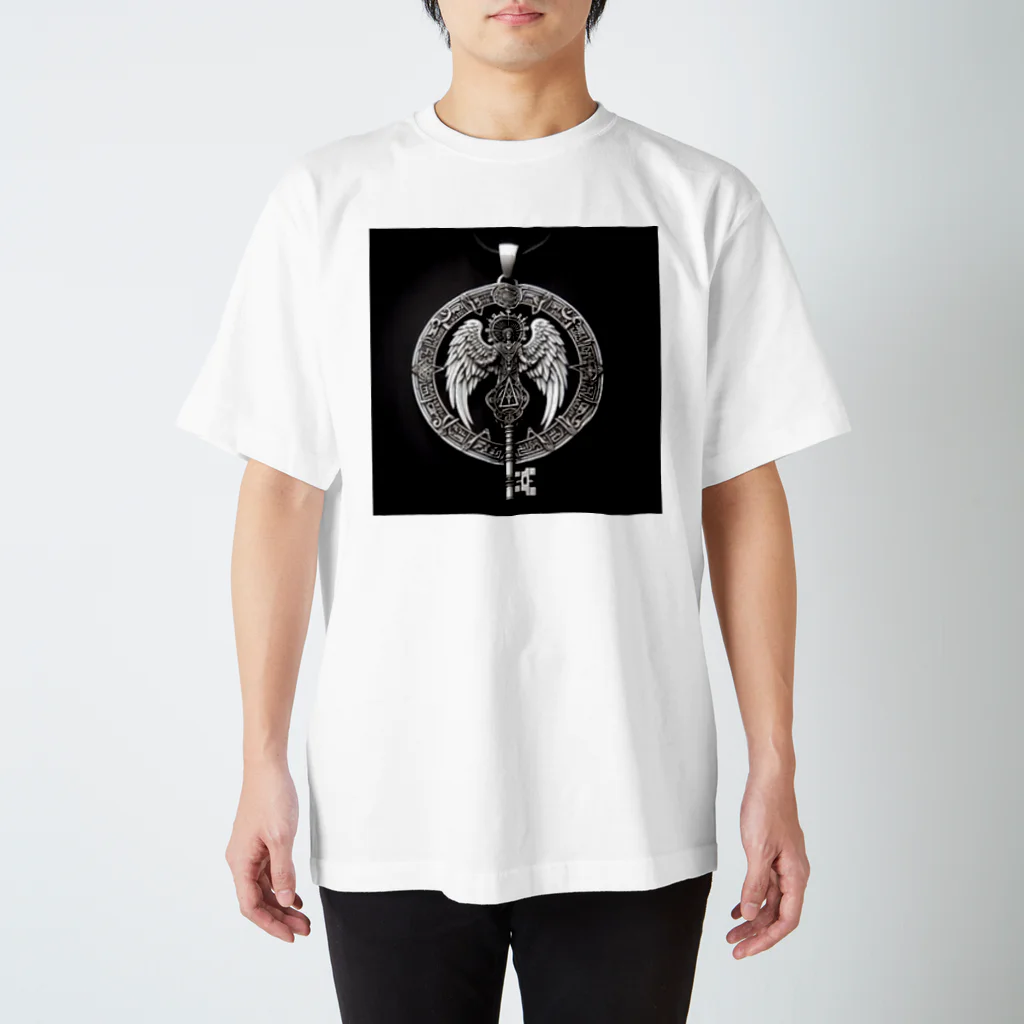 kohsantsuiteruのミカエルの祈りタリスマン Regular Fit T-Shirt