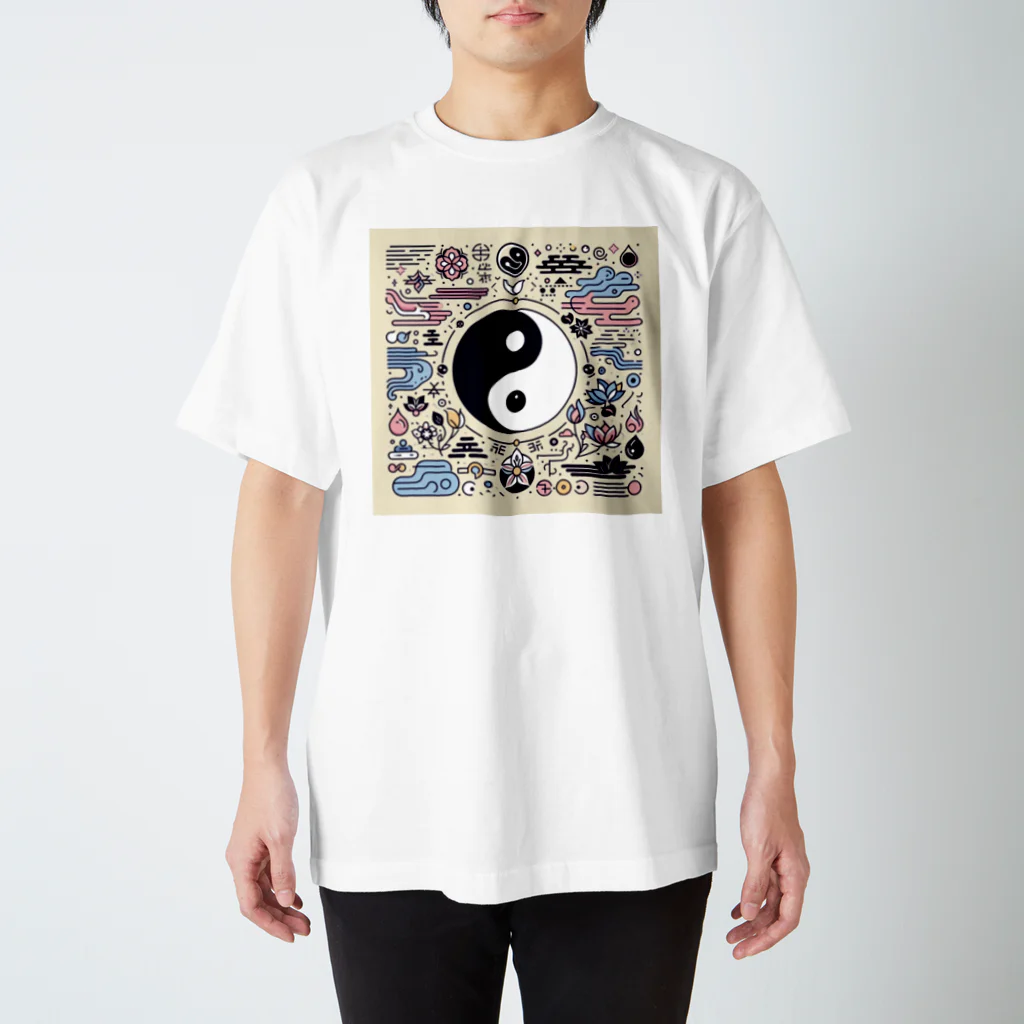 akiramenの陰陽　黄 スタンダードTシャツ