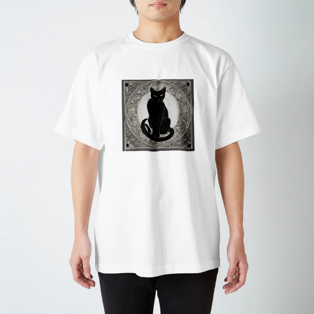 動物デザイングッズの黒猫 Regular Fit T-Shirt