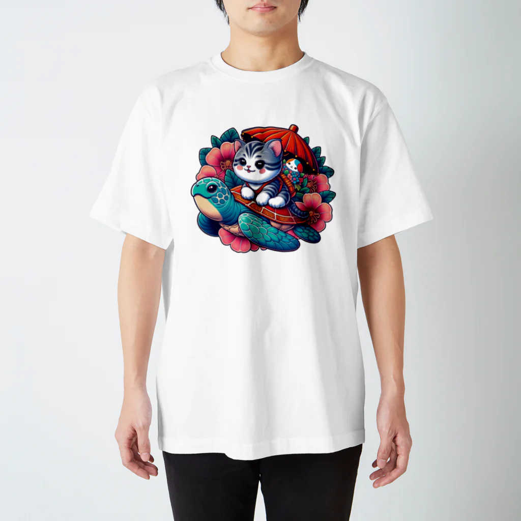 SOU＆SOUの亀乗り子猫 Regular Fit T-Shirt
