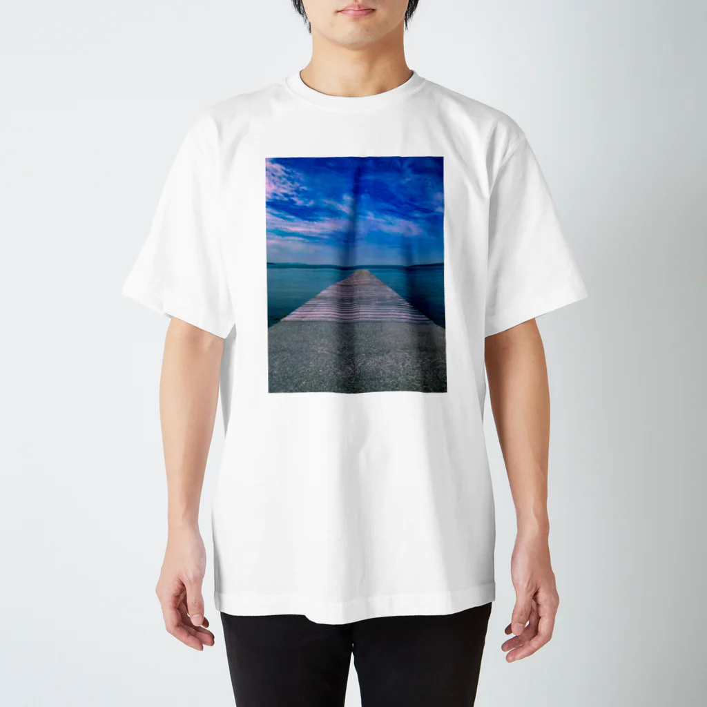 ryu241のあめやの桟橋 Regular Fit T-Shirt