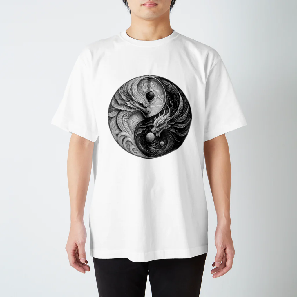 Ａ’ｚｗｏｒｋＳの陰陽太極龍図 MONOCHROME Regular Fit T-Shirt