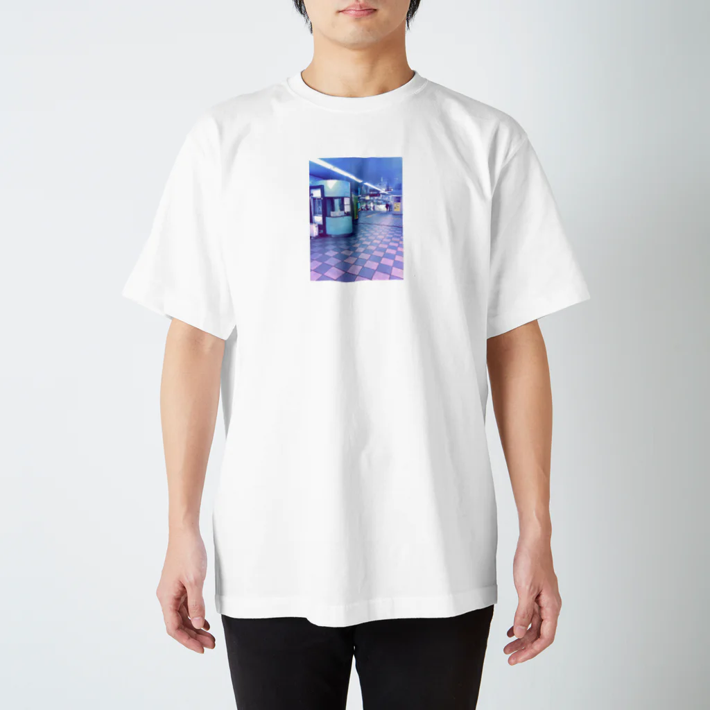 Koike Yukihoの地下鉄 Regular Fit T-Shirt