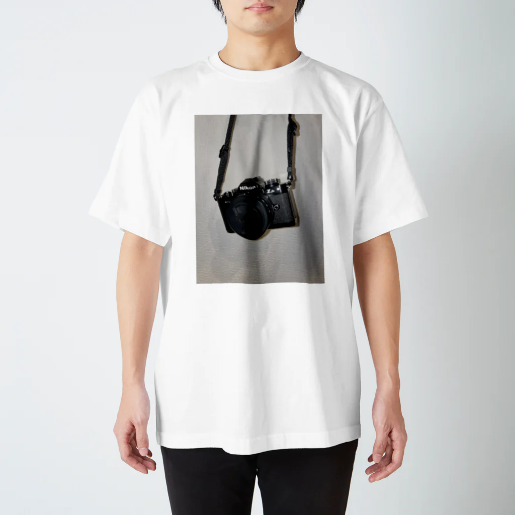 BALLSTARのeye＆ me Regular Fit T-Shirt