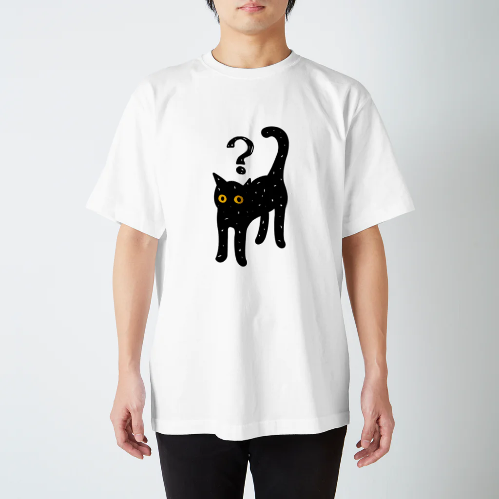 QROOVYのとぼける黒猫くん Regular Fit T-Shirt