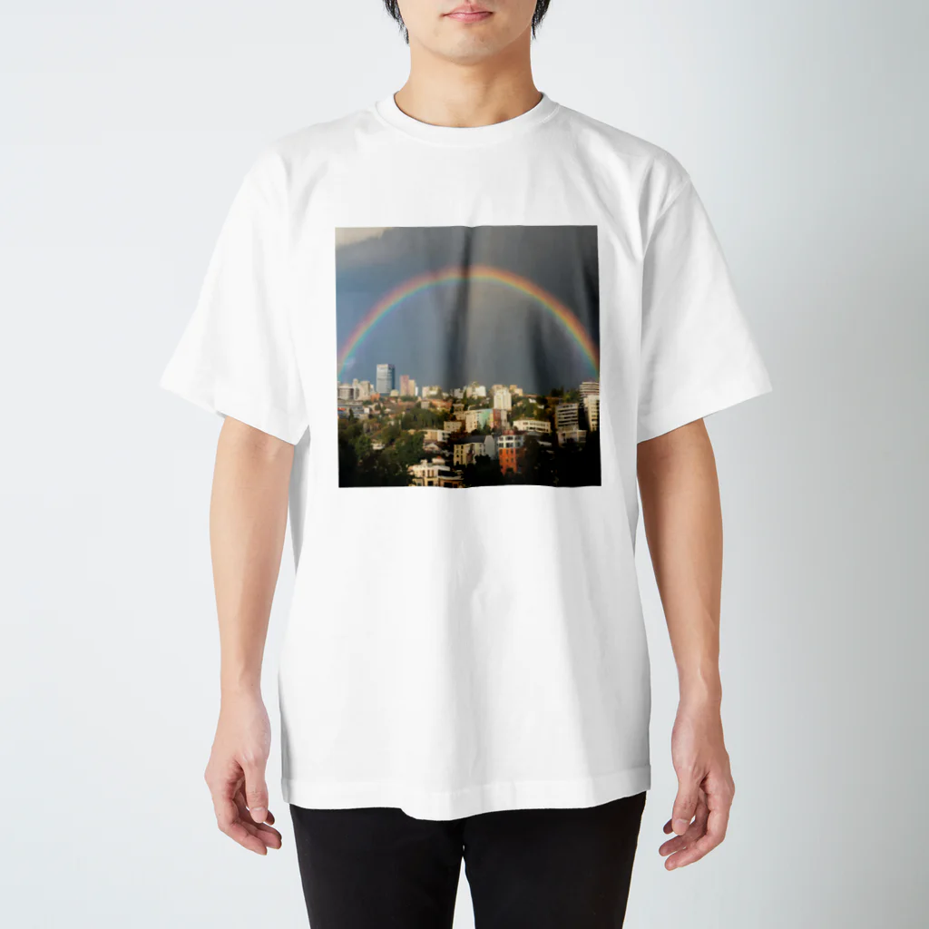 KAZAGULIの虹の街 Regular Fit T-Shirt