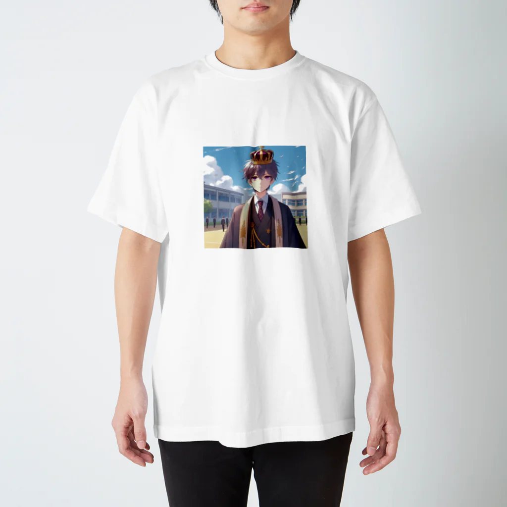 ゆう(AIイラスト)の校庭に立つ皇帝 Regular Fit T-Shirt