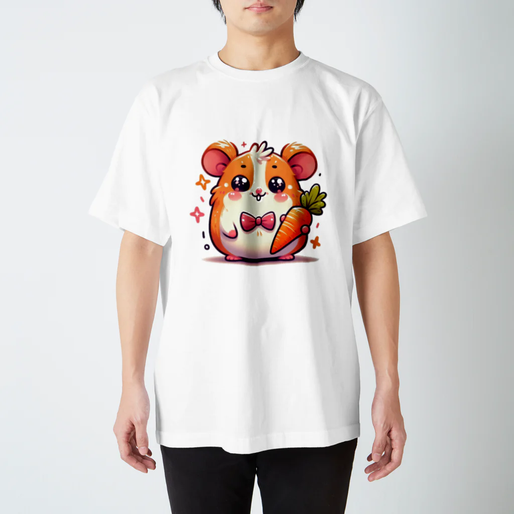 MAKOTO1109のカートゥーン風のキュートなハムスターが描かれた子ども向けデザインです。 Regular Fit T-Shirt