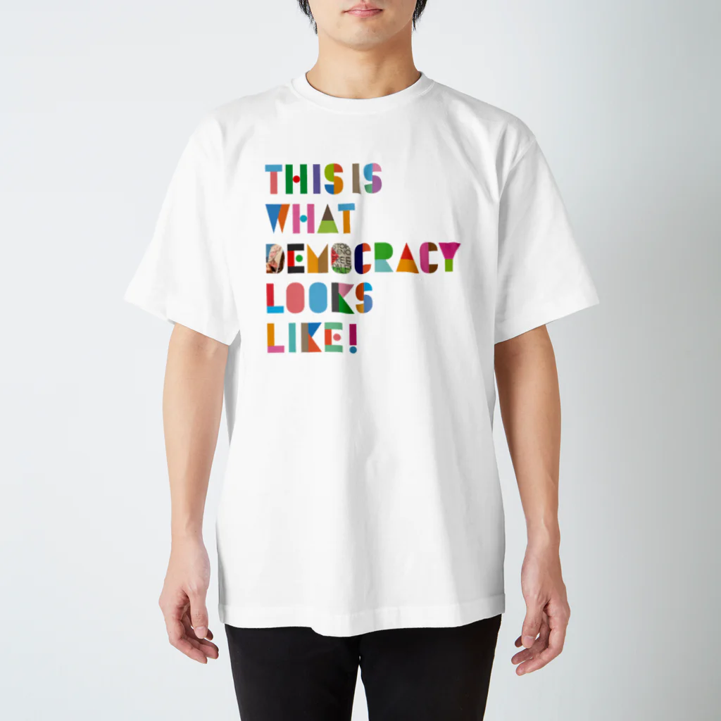 TUK TUK CAFEのTHIS IS WHAT DEMOCRACY LOOKS LIKE! Regular Fit T-Shirt