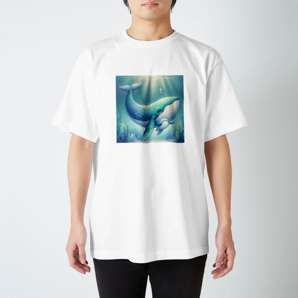 わくわく海の雑貨屋のほのぼのクジラの親子 スタンダードTシャツ