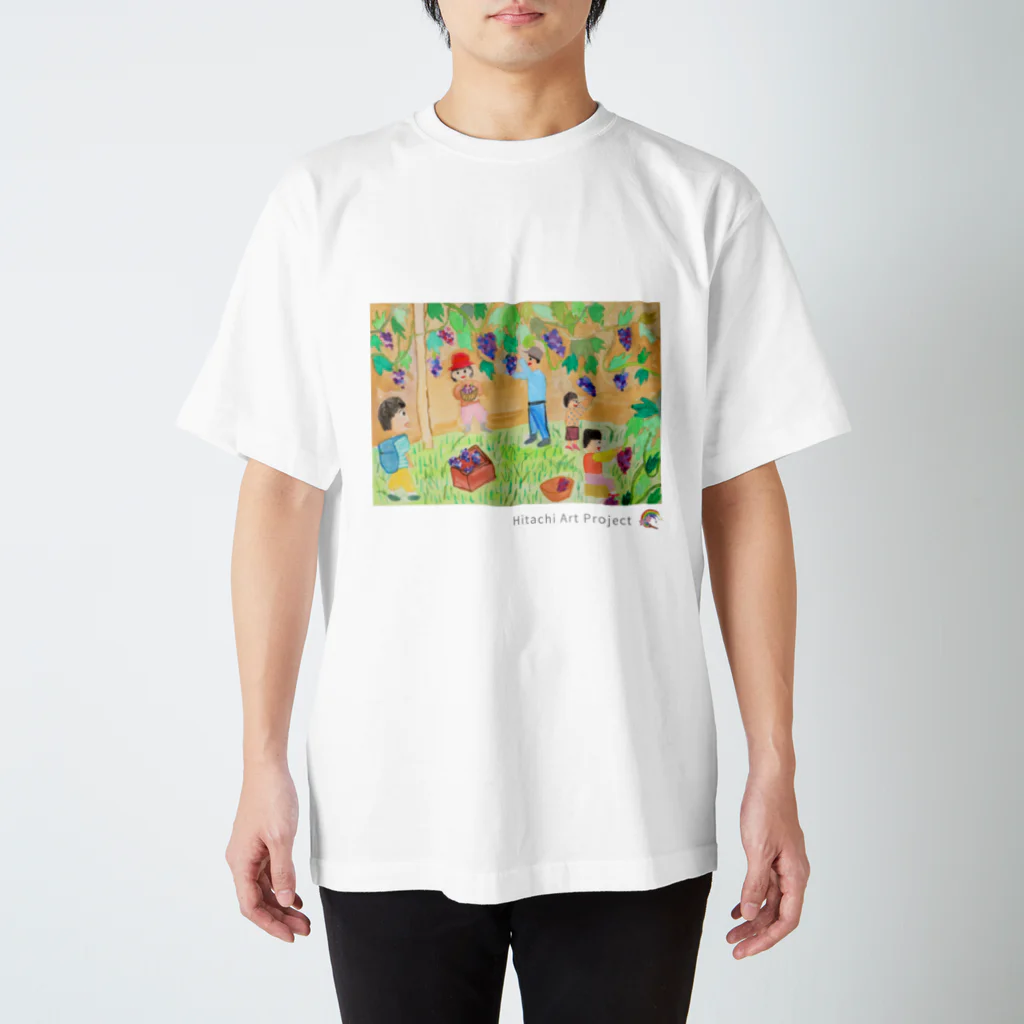 ひたちアートプロジェクト　Hitachi Art Projectの第8回公募展　観光ぶどう園 Regular Fit T-Shirt