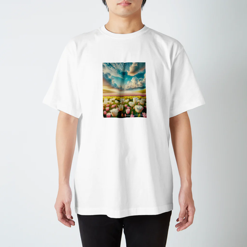 Nature_CanvasのNature Canvas アート・コレクション～チューリップの夢～ Regular Fit T-Shirt