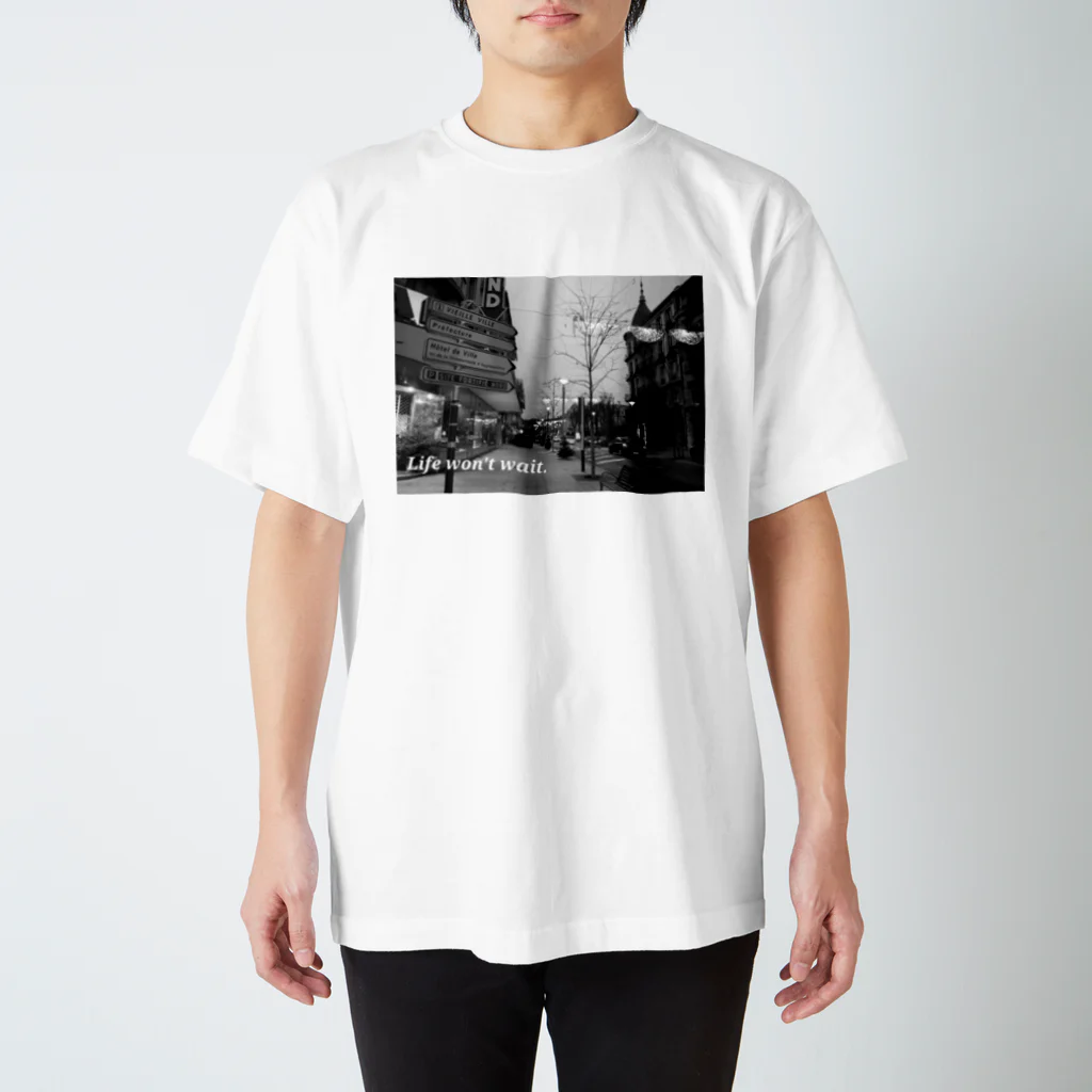 odan5のおしゃれな町並み写真デザイン スタンダードTシャツ