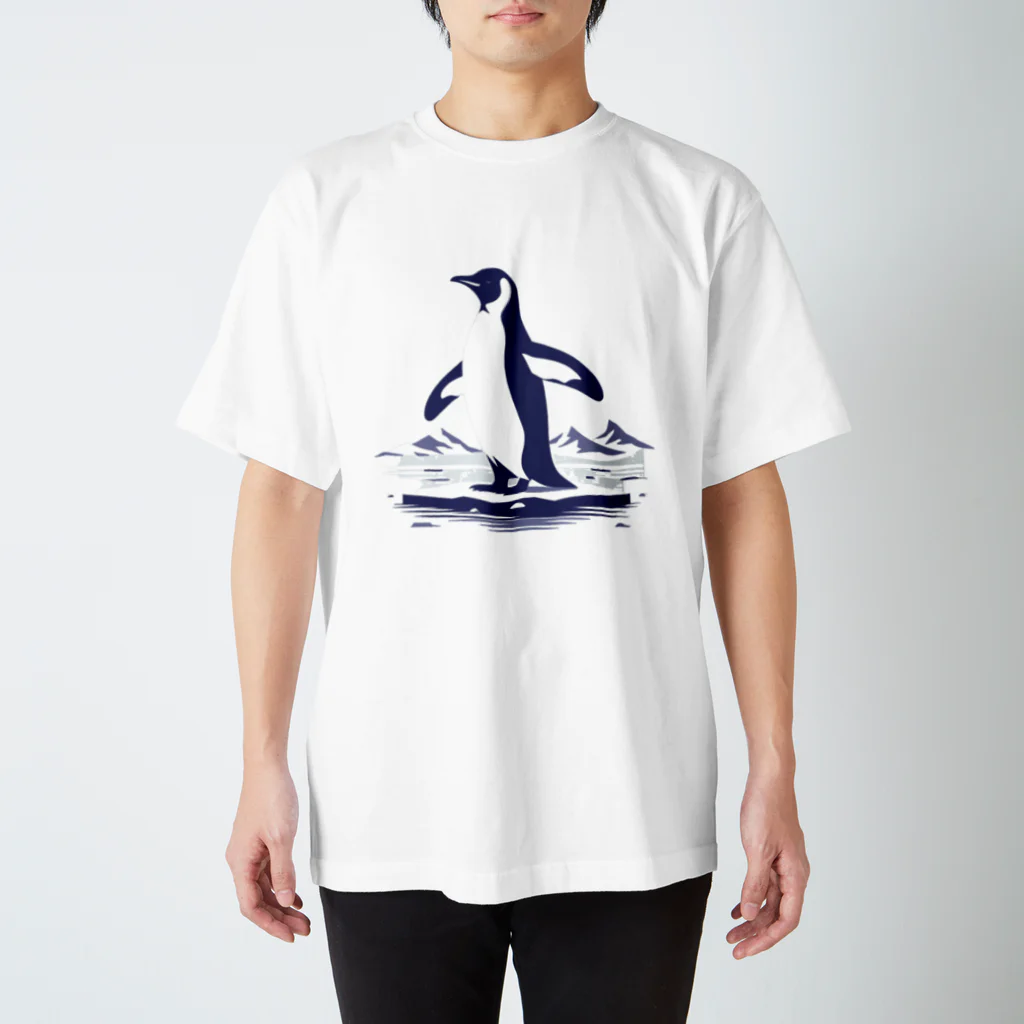 Green__teaのペンギンと氷山 Regular Fit T-Shirt