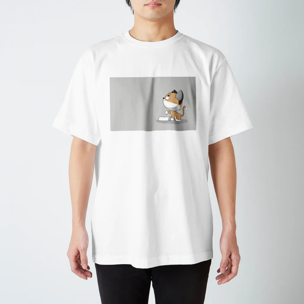 8kn356231の猫 Regular Fit T-Shirt