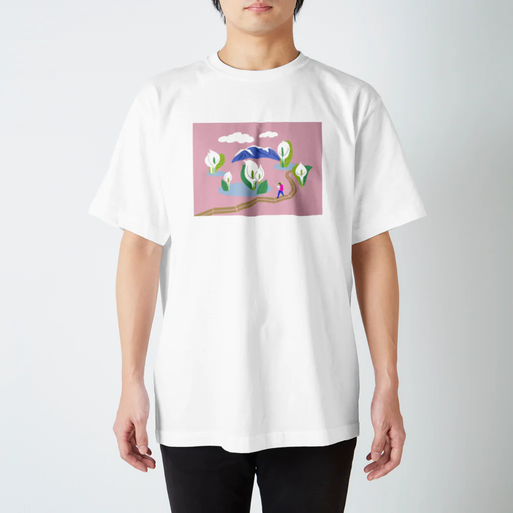 fig-treeのあの水辺　至仏山と水芭蕉 Regular Fit T-Shirt