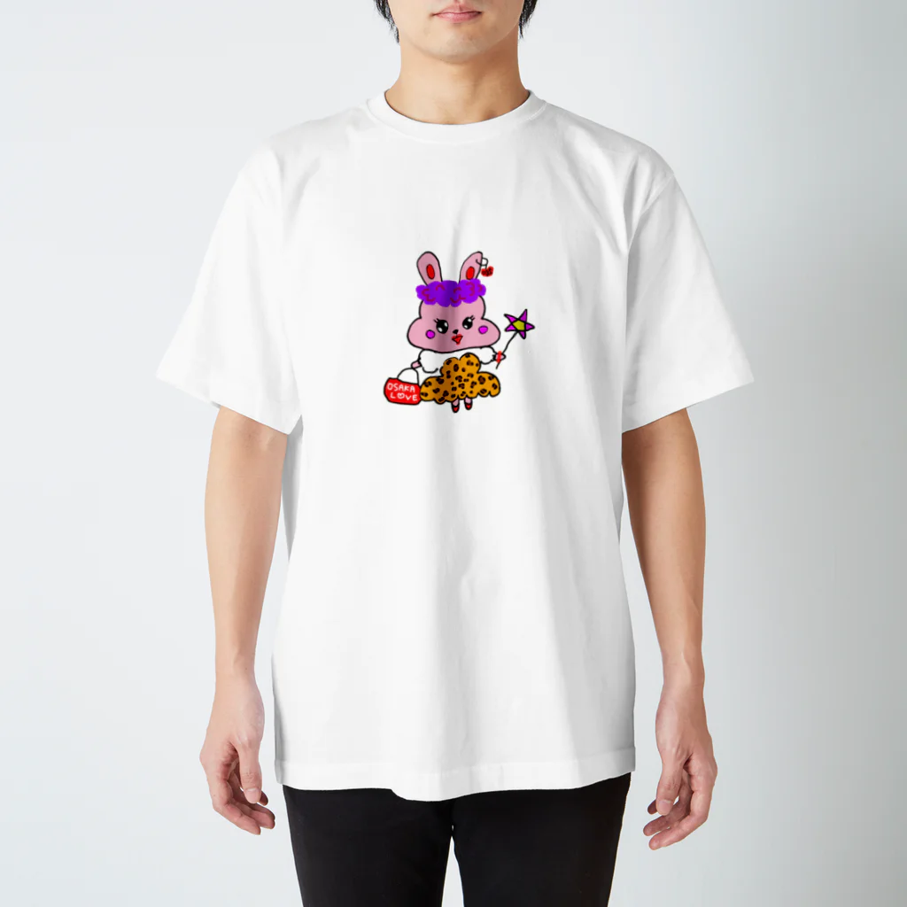 なんかクセになる販売店『あきょん』の大阪のオバウサちゃん Regular Fit T-Shirt