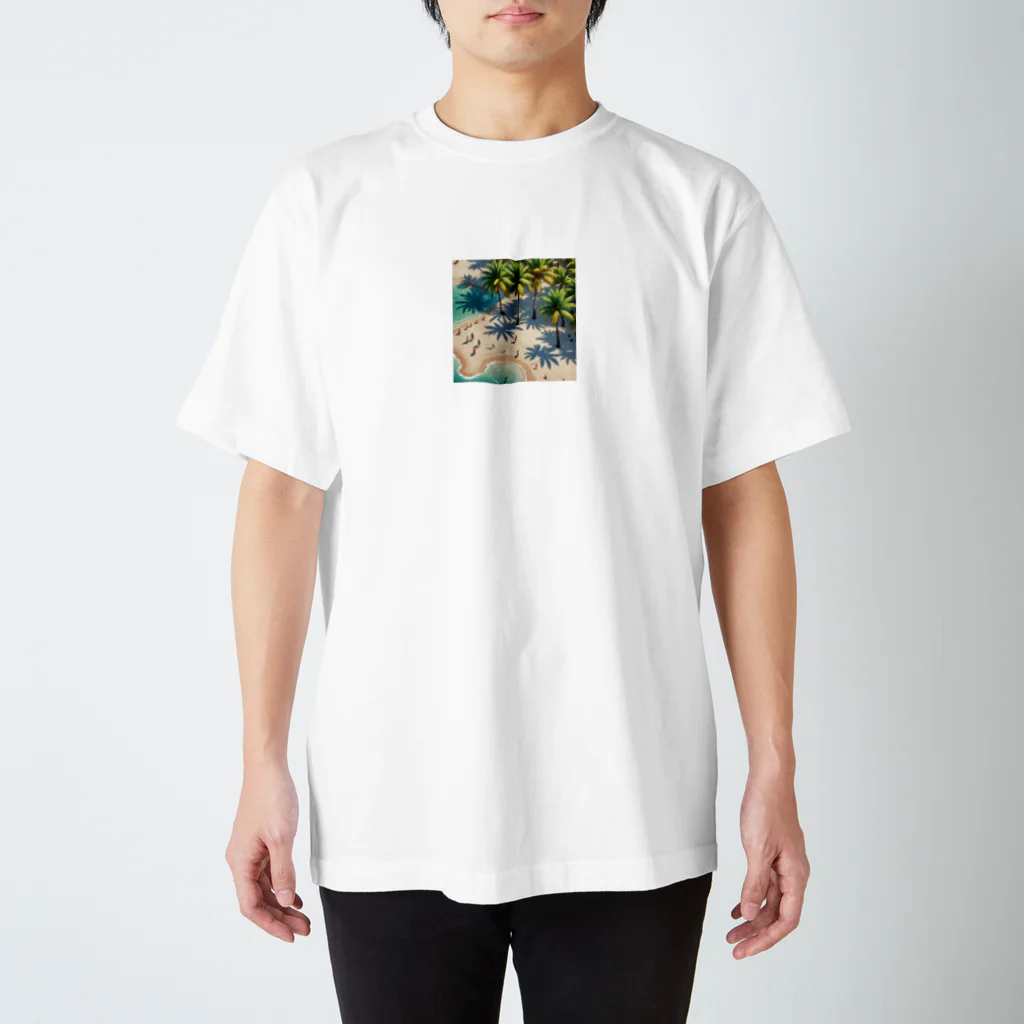 hitayakiのパームツリー沿い　ビーチ Regular Fit T-Shirt