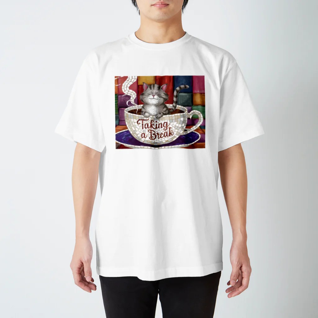 niko Designの猫カフェでひと休み Regular Fit T-Shirt