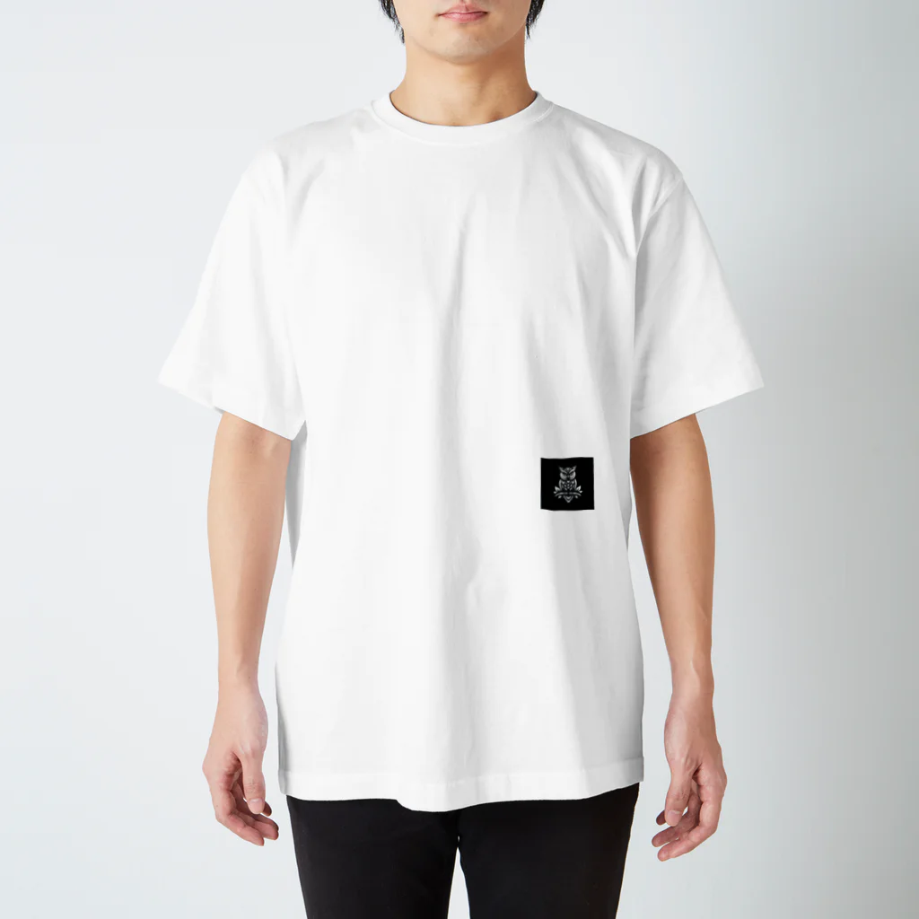 Rainのフクロウくん「セレナイト」 Regular Fit T-Shirt