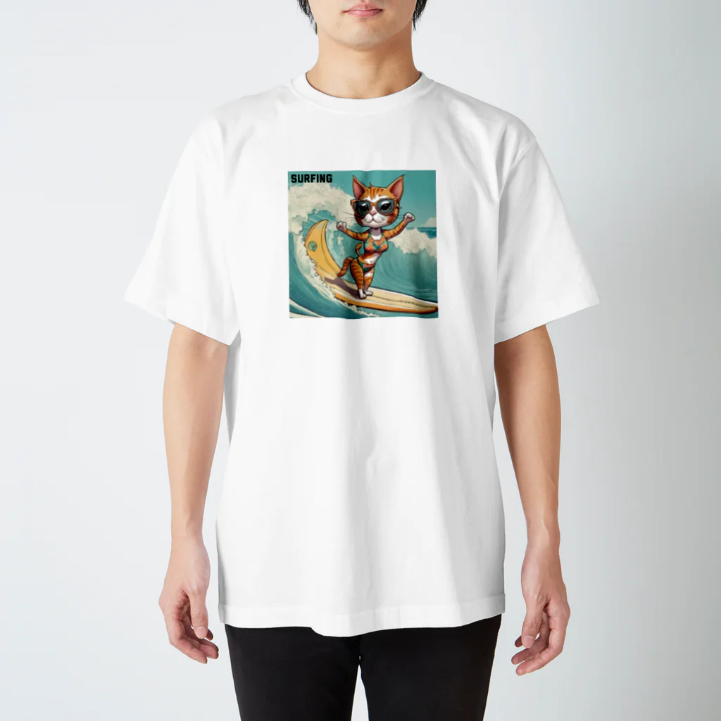 ハワイライフのSURFING猫（女の子バージョン） スタンダードTシャツ